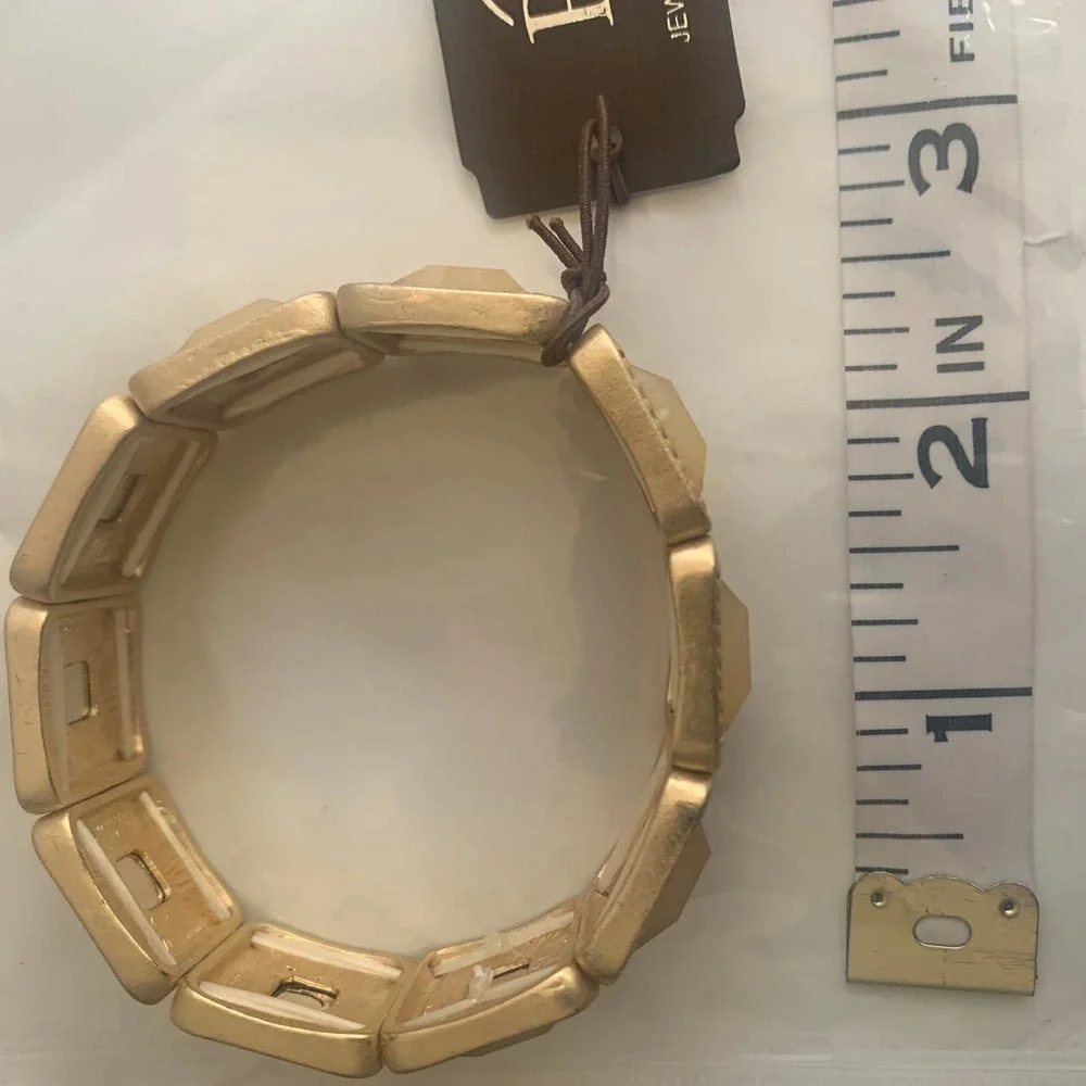 Rain-champagne square‎ gem bracelet NWT, preppy, quiet luxury